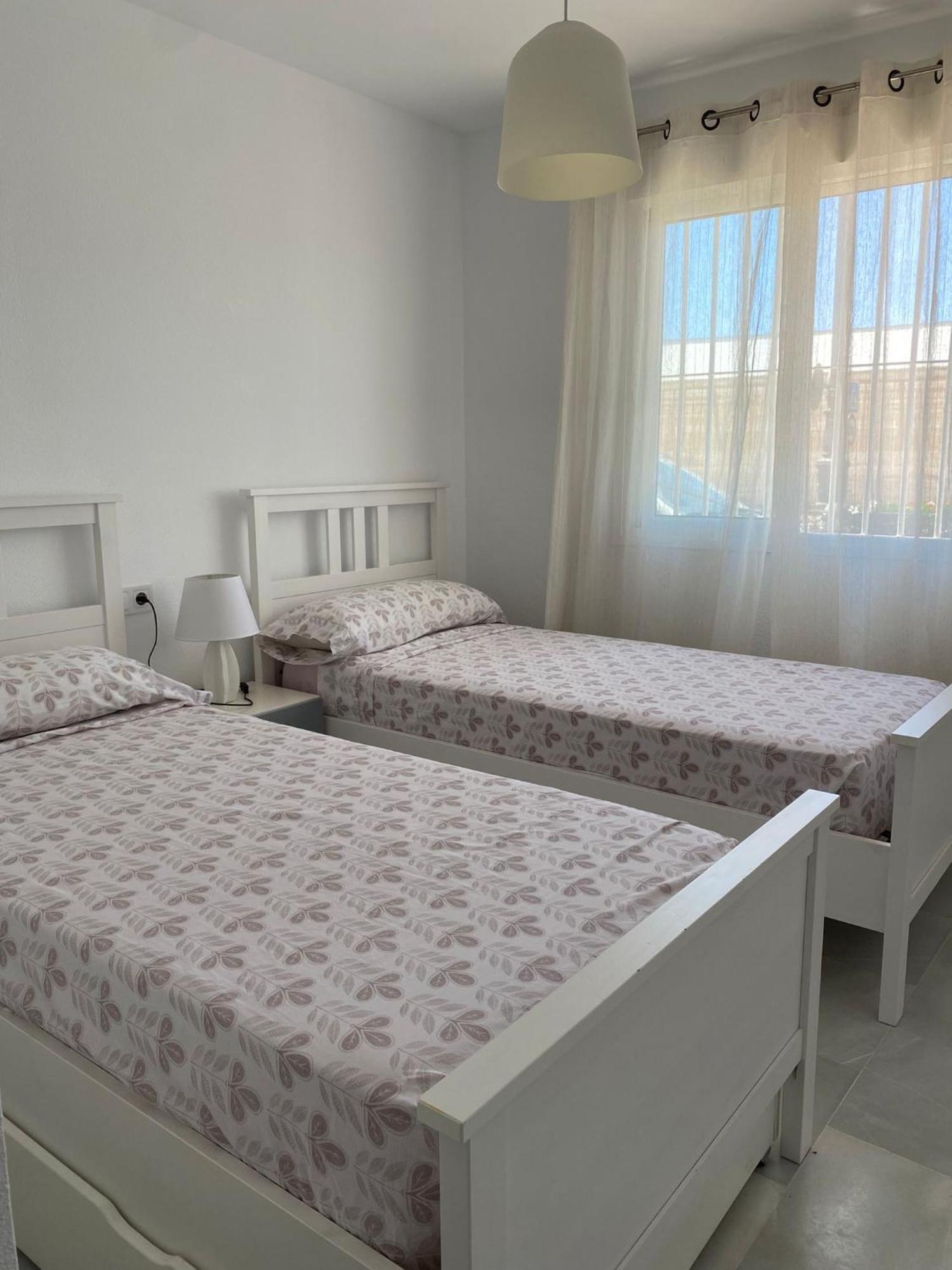 A 600 M De La Playa Y El Castillo Santa Ana Ροκέτας ντε Μαρ Εξωτερικό φωτογραφία